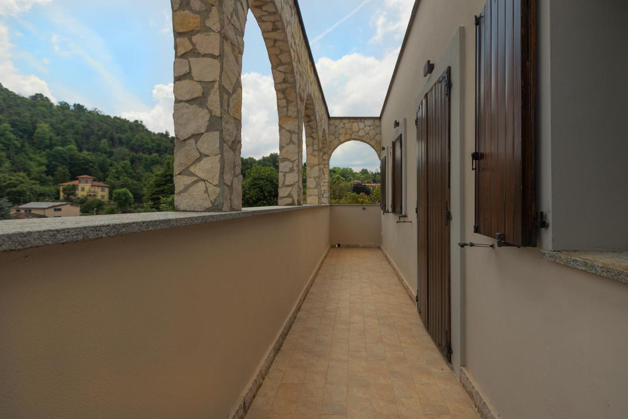 Luce Boutique Hotel Fortunago Exterior foto