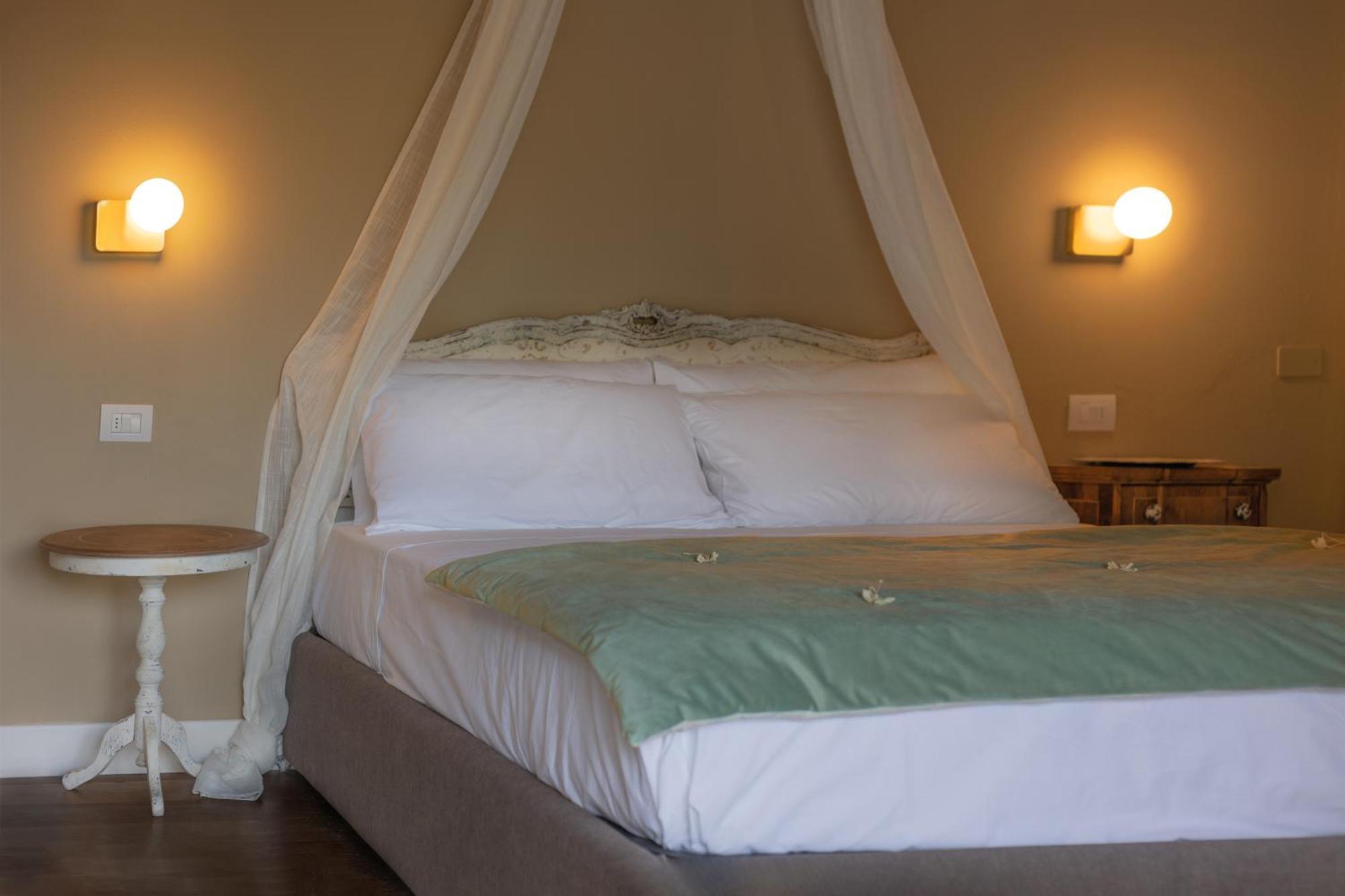 Luce Boutique Hotel Fortunago Exterior foto